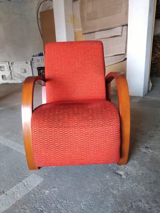 Cadeirão em cerejeira