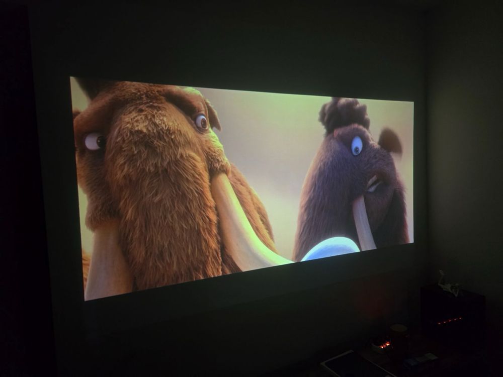 Projektor Sanyo PLC-WL2500 z HDMI