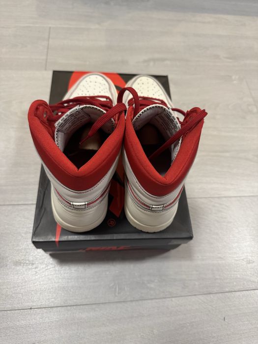Jordan 1 High Phantom