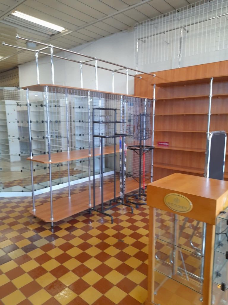 Używane regały sklepowe