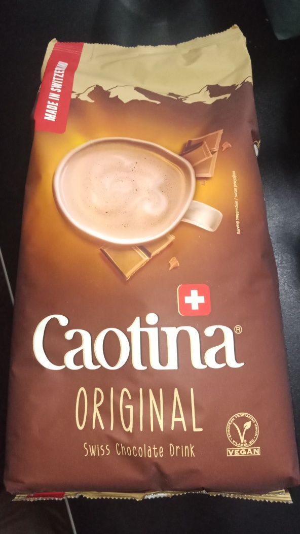 Швейцарський натуральний шоколад Caotina чорний, білий, молочний.