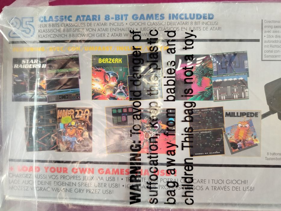 Konsola do gier Atari.