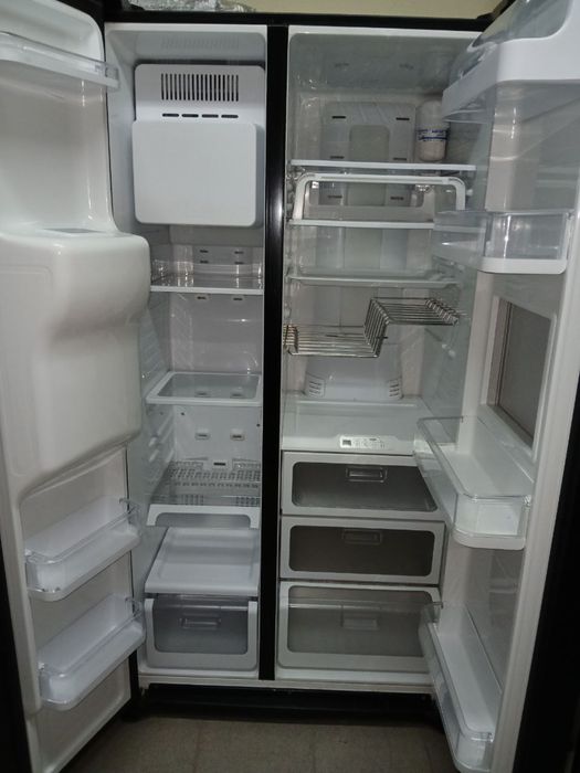 Холодильники Side by Side, Морозилки.