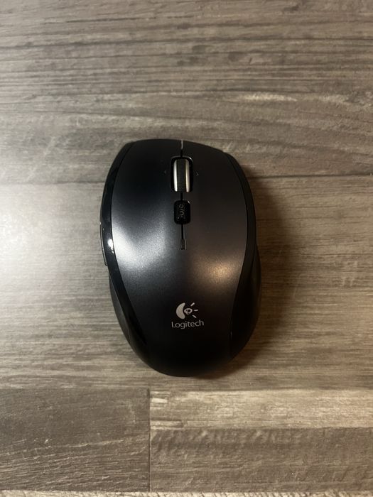 Gamingowy zestaw PC(Monitor, komputer, mysz i klawiatura)