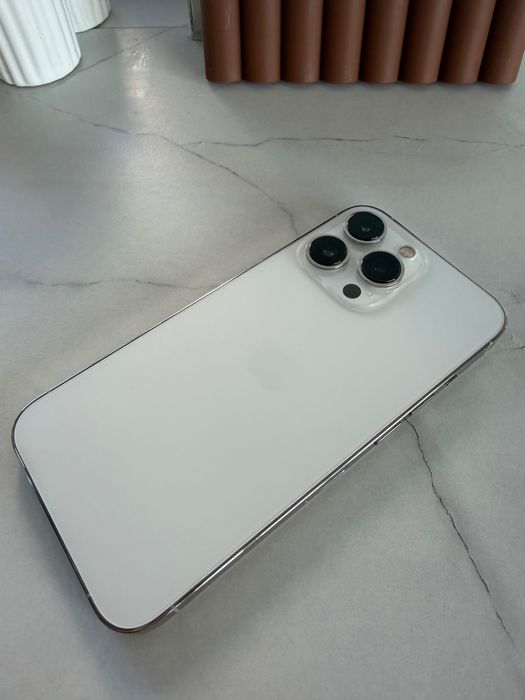 Iphone 13pro stan idealny