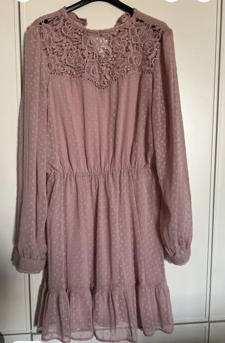 Платье с воланами и кружевом бренд Mohito 44 р евро