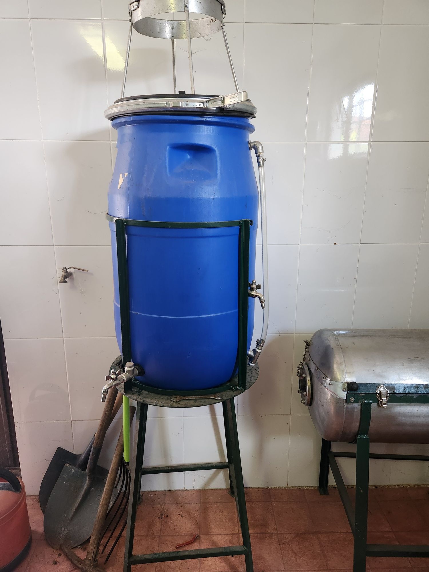Equipamento para produção de azeite artesanal