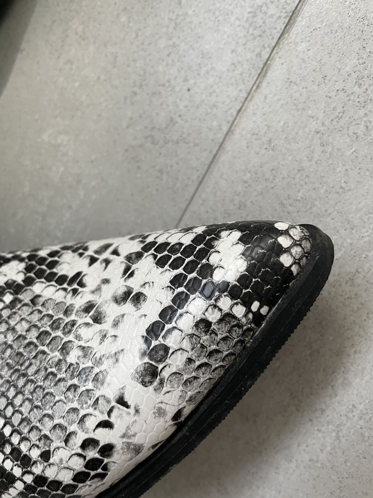 Kowbojki botki 41 buty na słupku wężowa skóra hit jak nowe