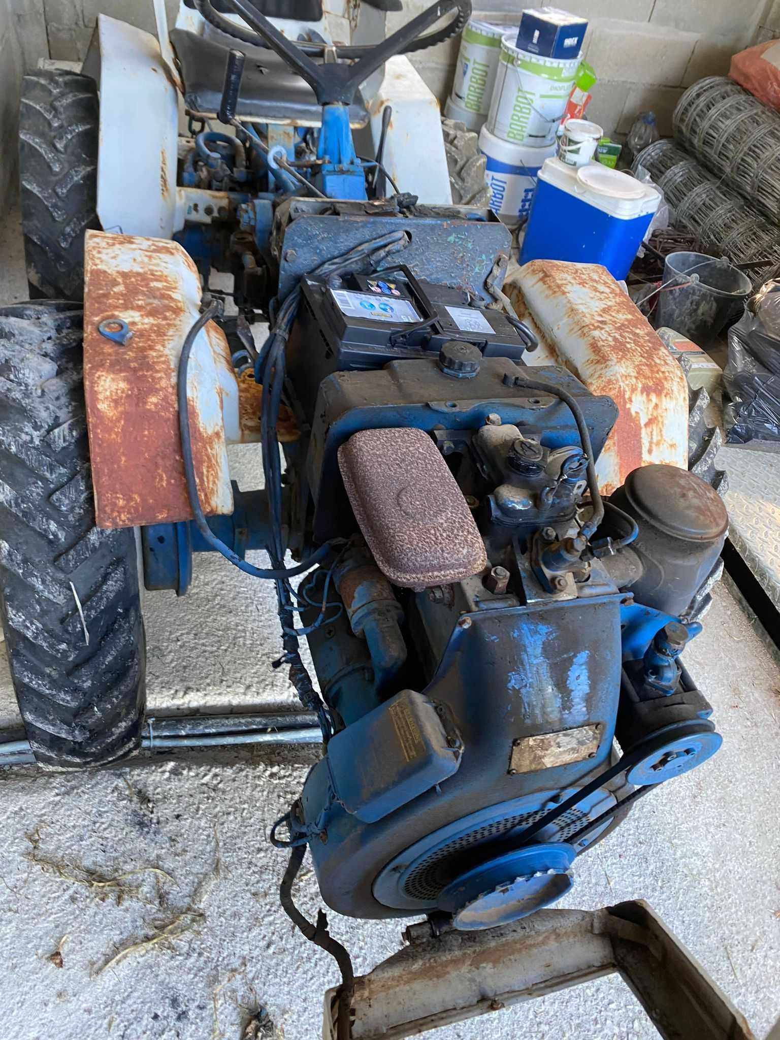 Trator Bertolini 18cv