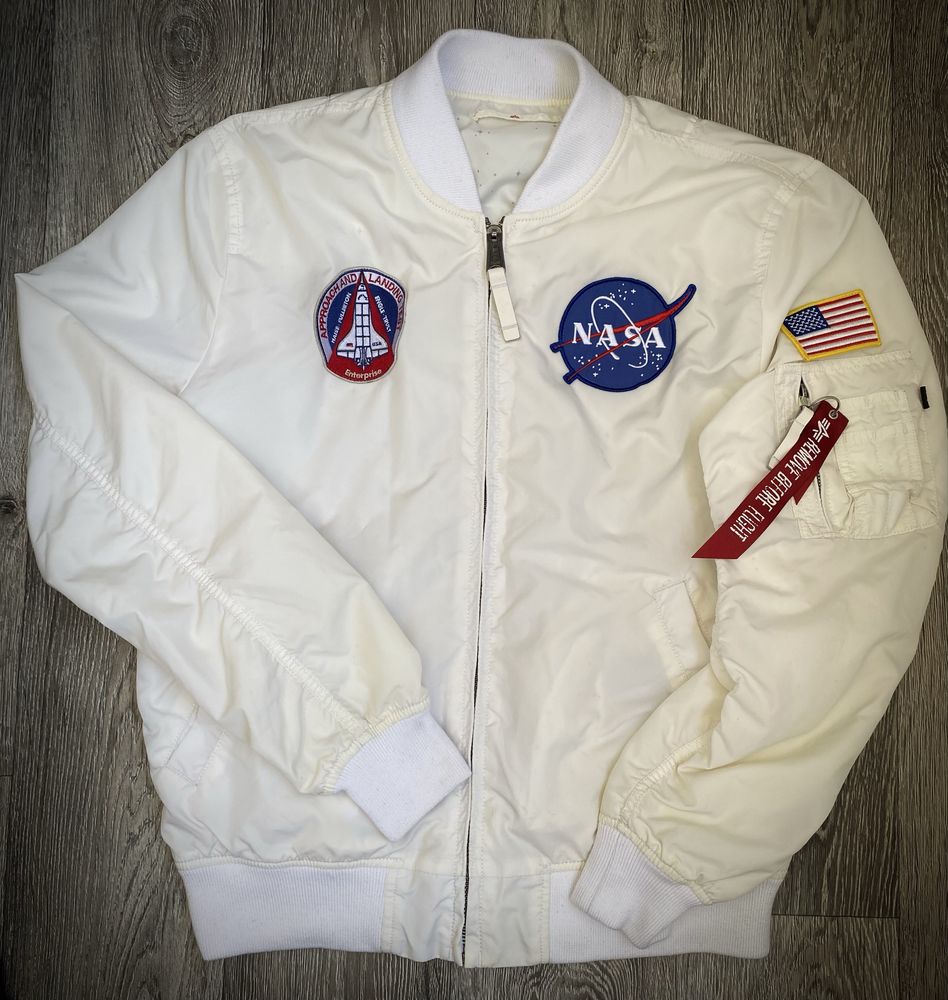 Бомбер Alpha Industries NASA MA-1 Flight Jacket Originals