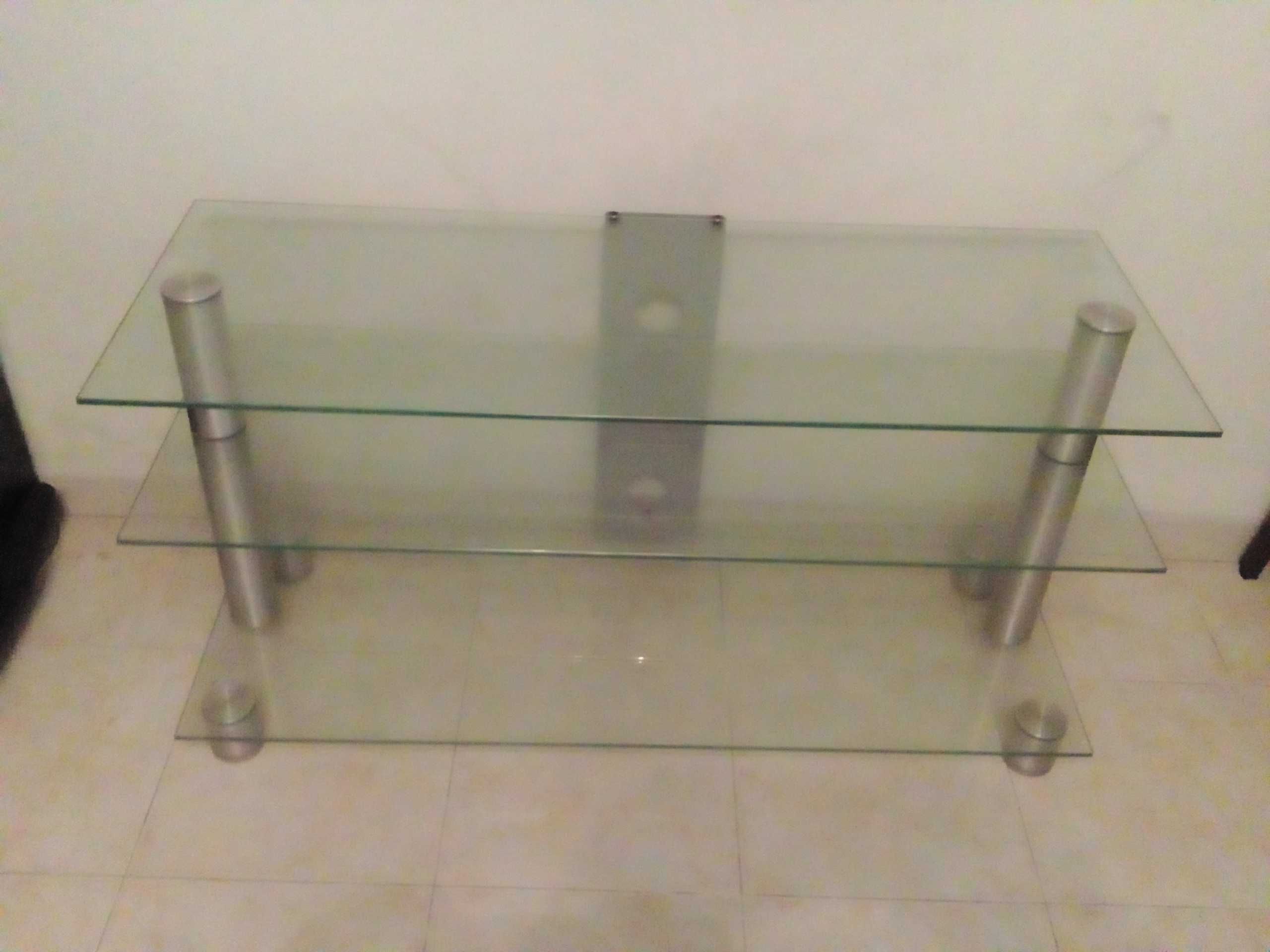 Mesa em vidro para televisão