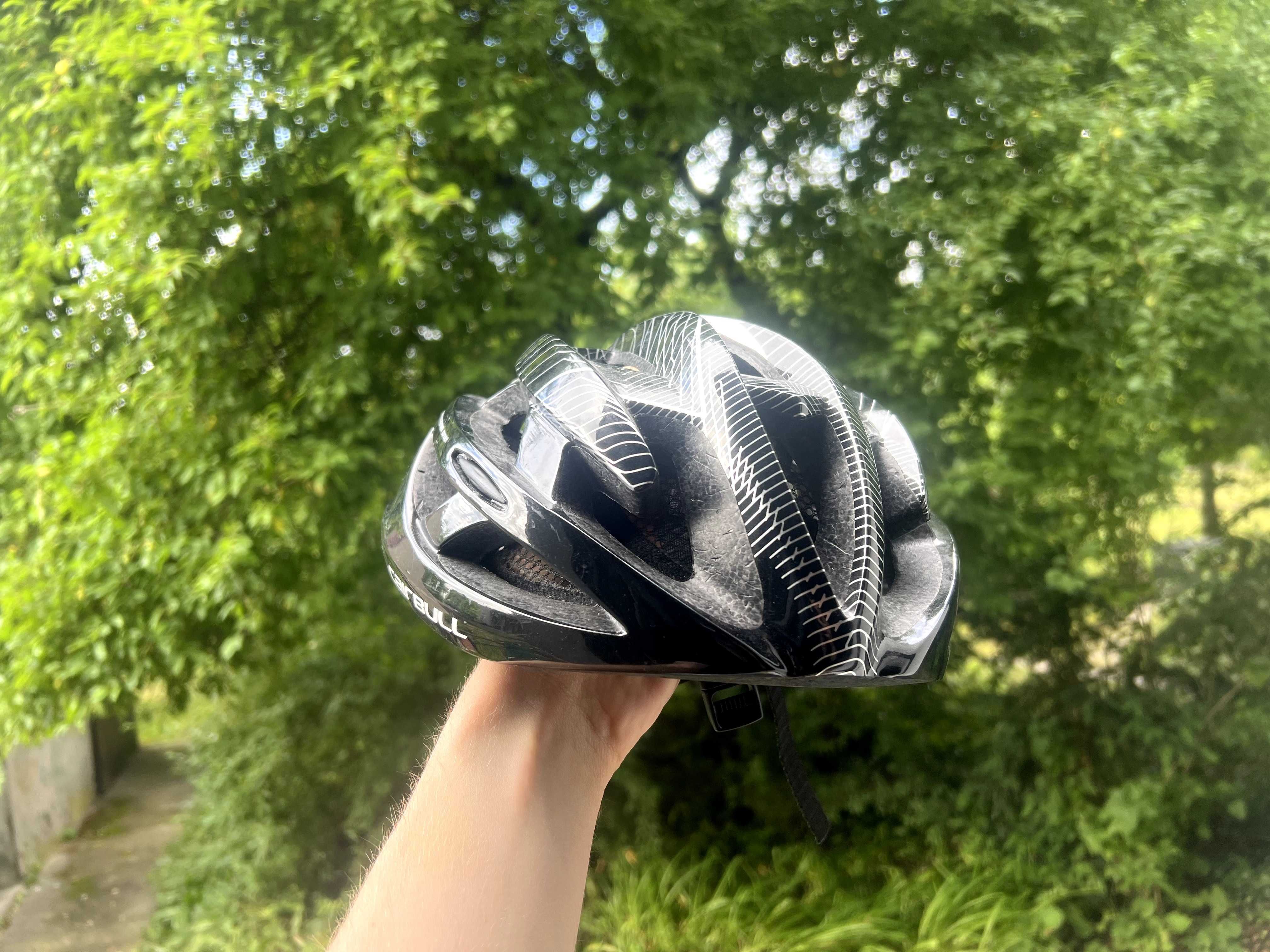 Kask rowerowy M/L czarny sportowy