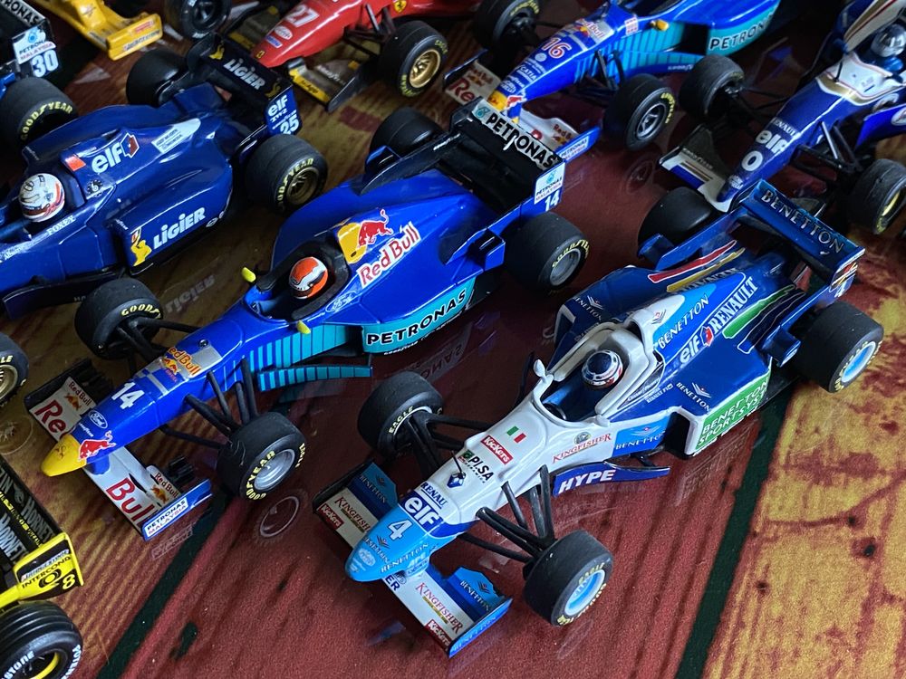 Bolidy F1 Minichamps Onyx Hot Wheels 1:43