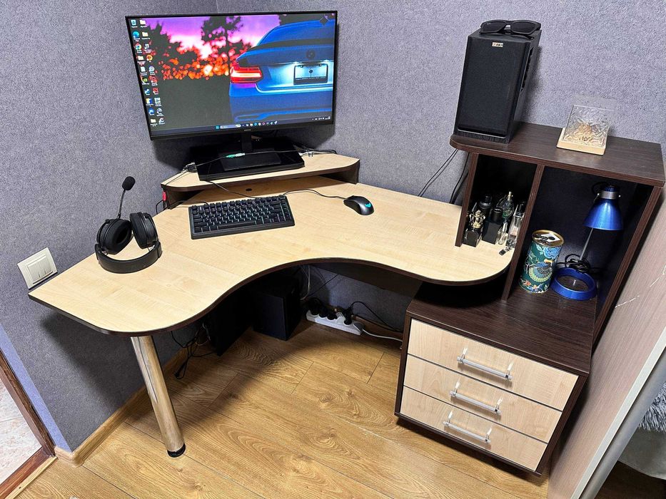 Кутовий стіл письмовий, ігровий