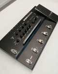 Pedaleira LINE 6 HD 300 + pedal Reverb M-Wave Mini Universe