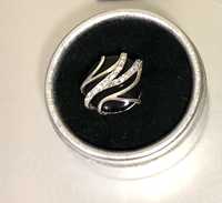 Женское серебряное кольцо Zarina