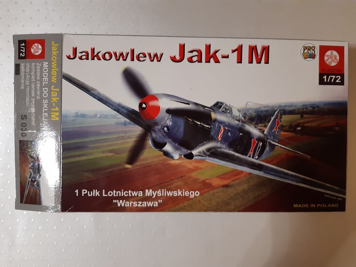 Model: Jakowlew JAK 1-M 1 Pułk Lotnictwa Myśliwskiego "Warszawa"