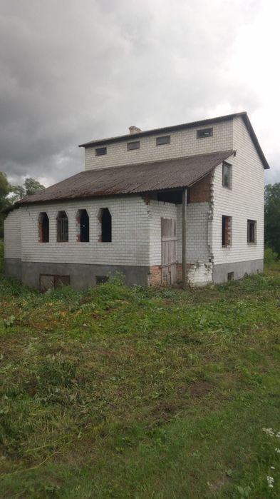 Терміновий продаж земельної ділянки  в мальовничому місці біля  лісу