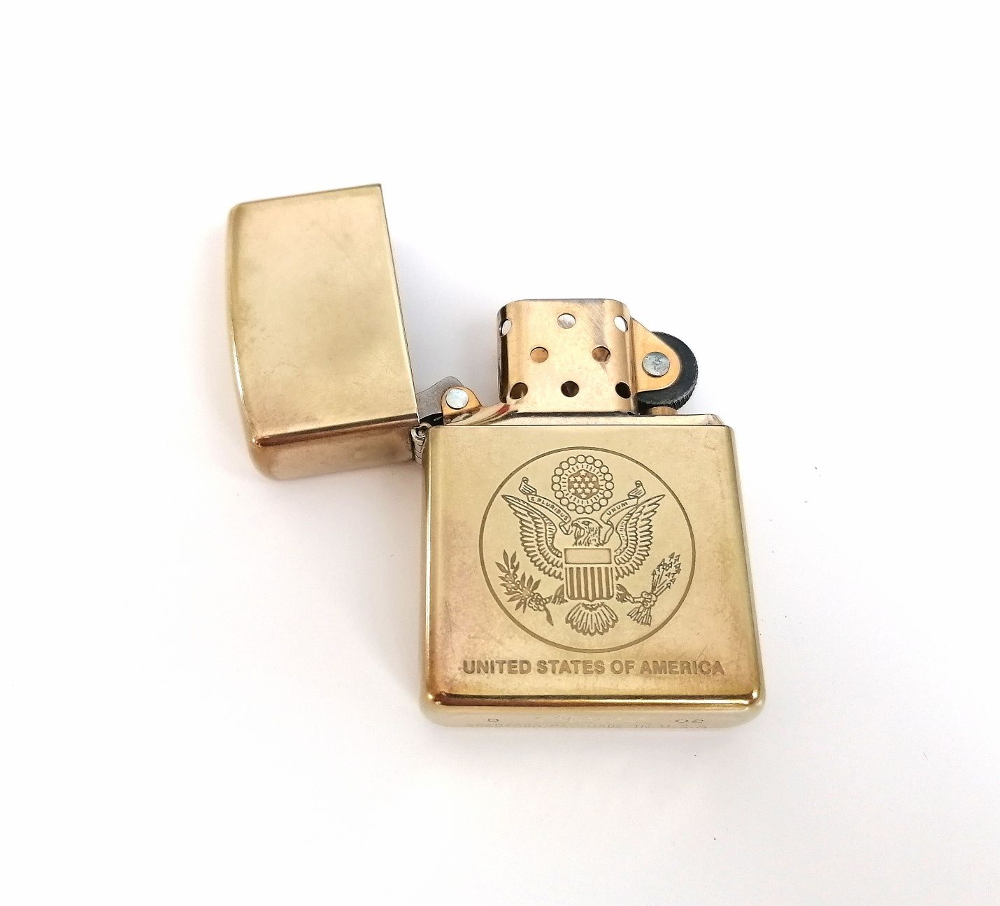 Złota Zippo US States Seal z 2002 roku