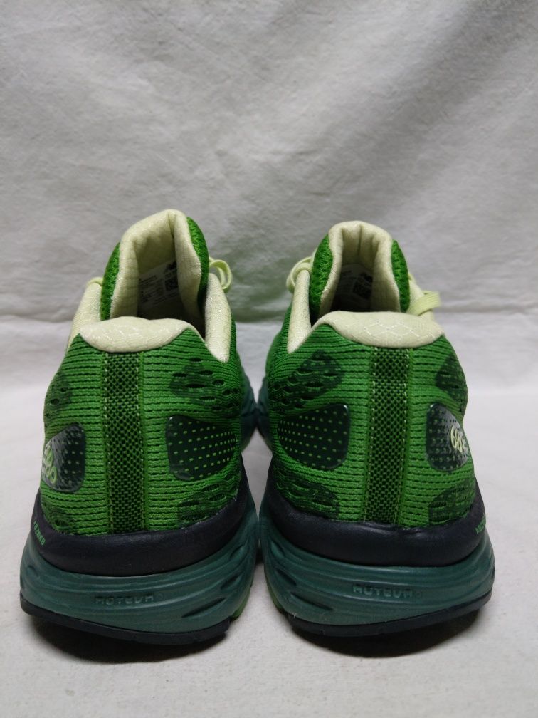 Buty New Balance 680 V6 rozm. 40,5 Unisex