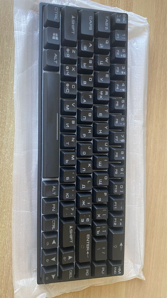 Продаю механическую клавиатуру KG380 WL