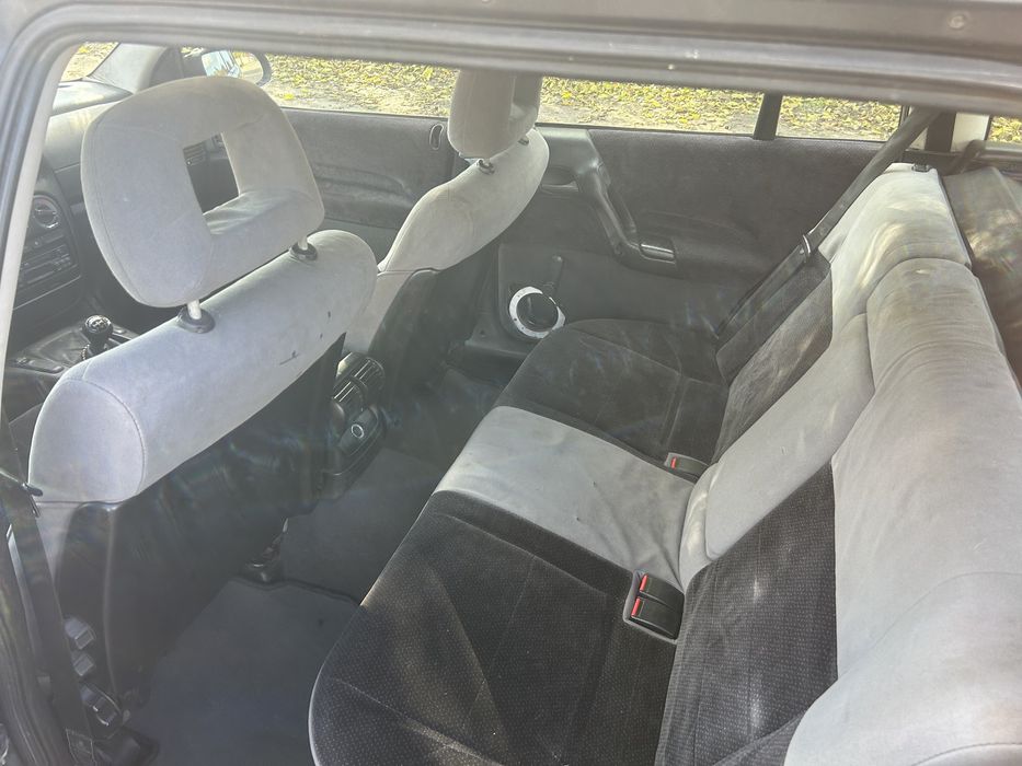 Опель Омега Б на полном ходу