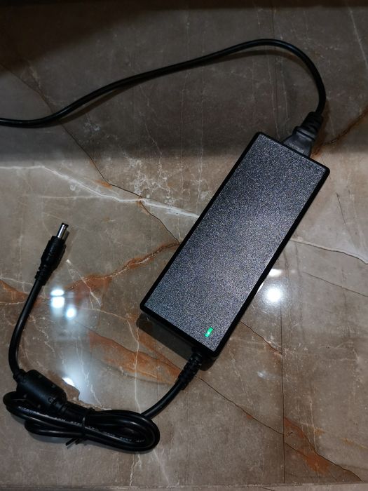 Nowy mocny zasilacz do pasków listw taśm LED 12V 96W wodoodporny