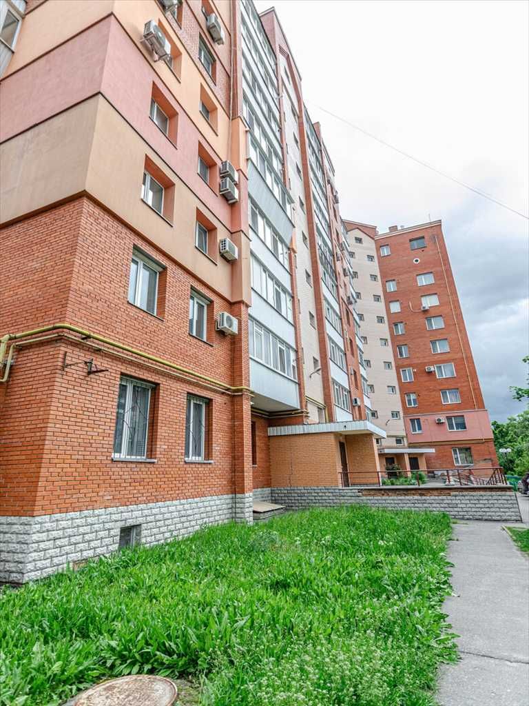 Трикімнатна квартира на Подолі