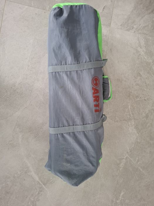 Łóżeczko turystyczne, przewija zielone chłopiec dziewczynka