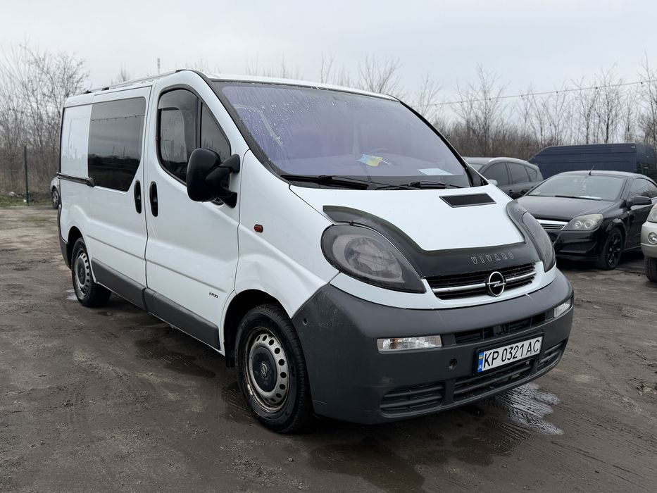 Opel Vivaro 2002 год 1.9 дизель