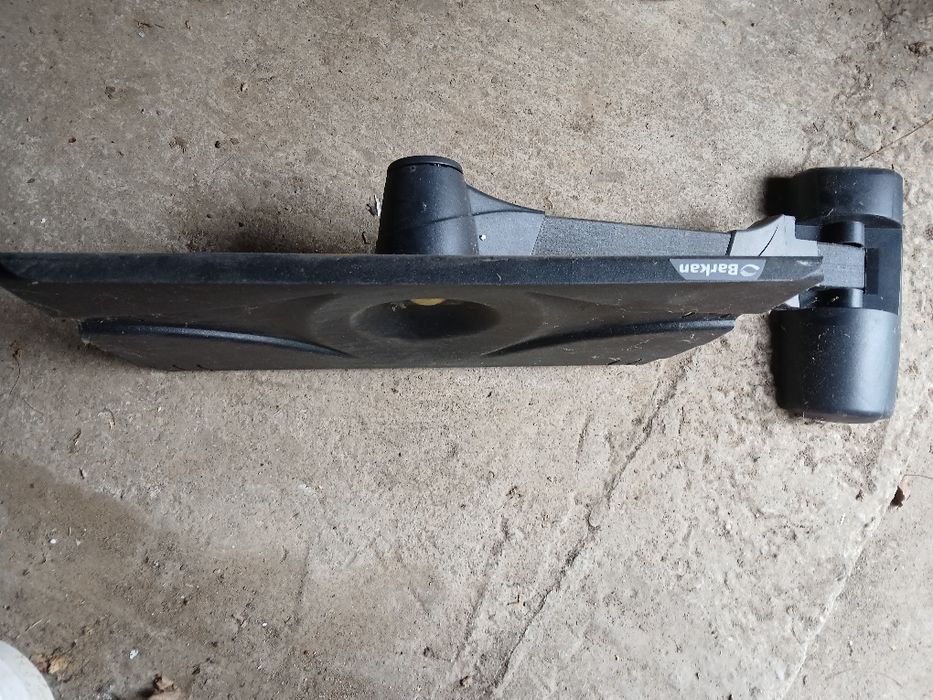 Підставка під телевізор настінна