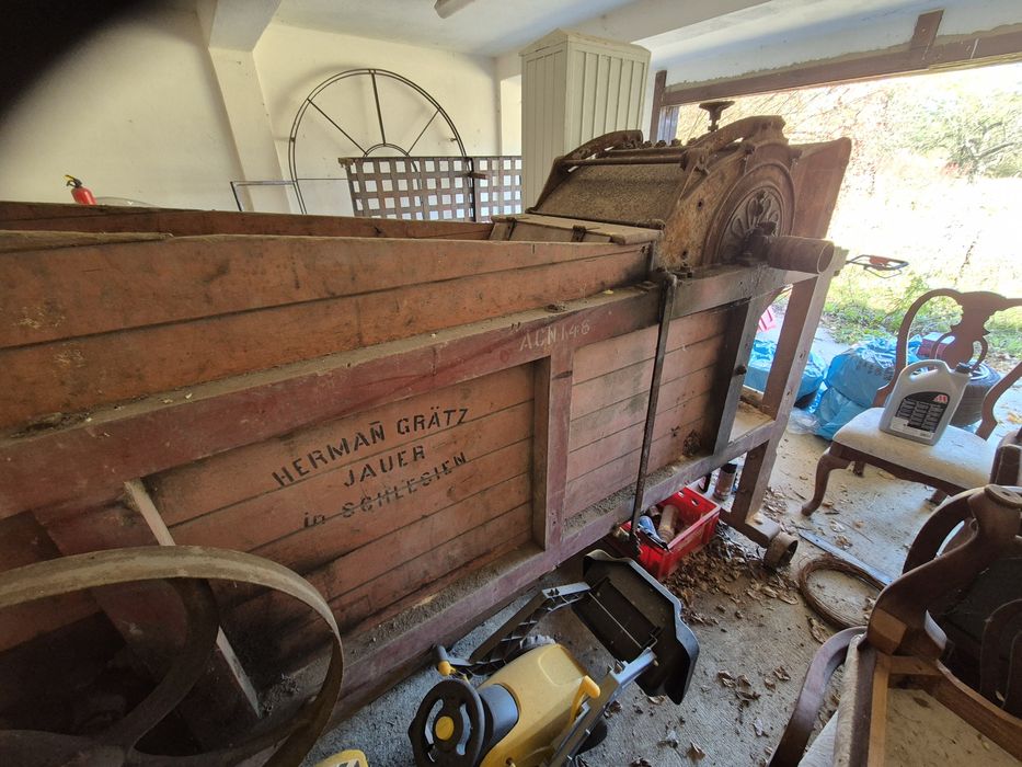 Oddam stare maszyny rolnicze