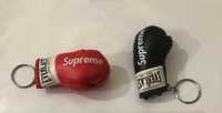 2 x Brelok rękawica bokserska Supreme czerwona i czarna