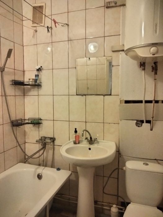 Здам 1 кім.кв.1пов 5 пов.3500 гр