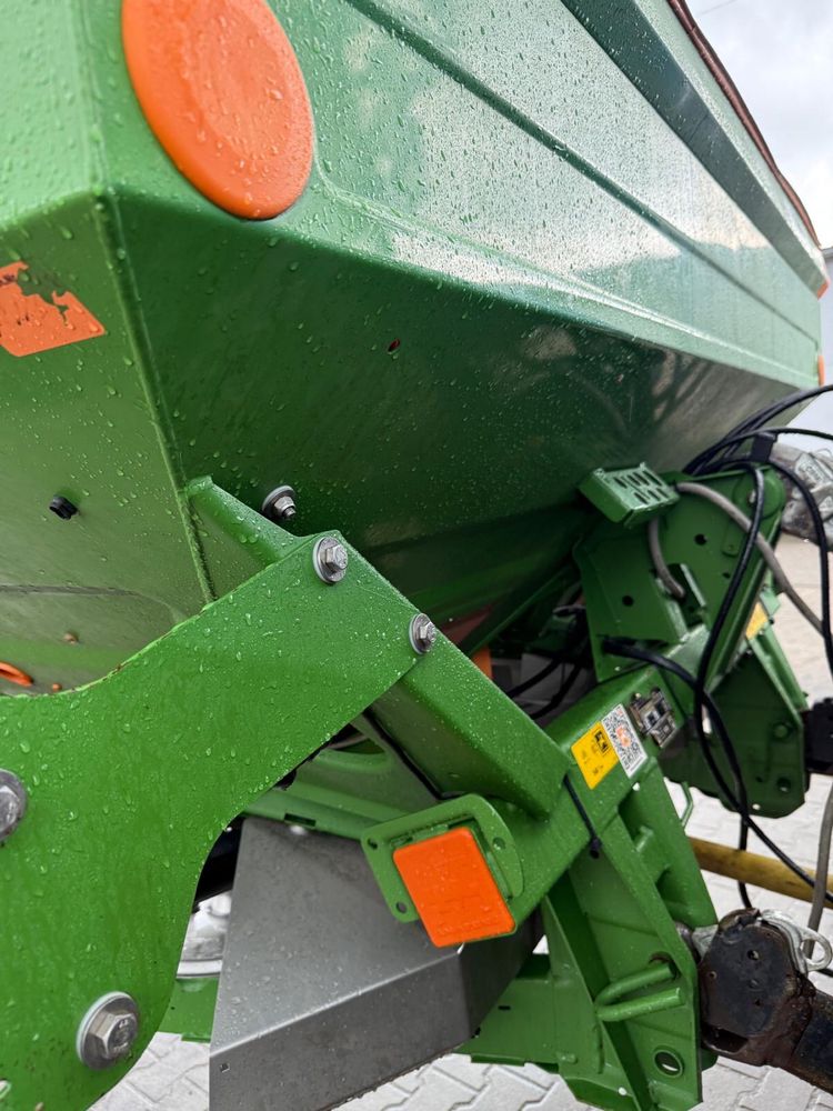 Rozsiewacz Amazone ZA-M 1501