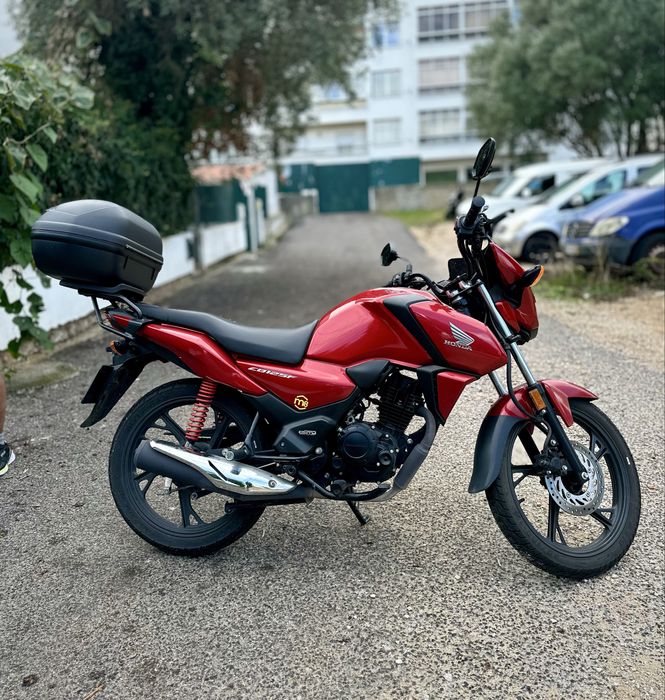 Moto Honda CB 125 F