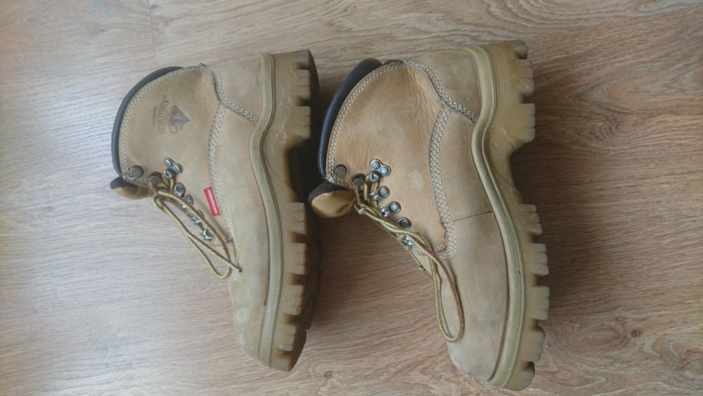 Ботинки 39 размер