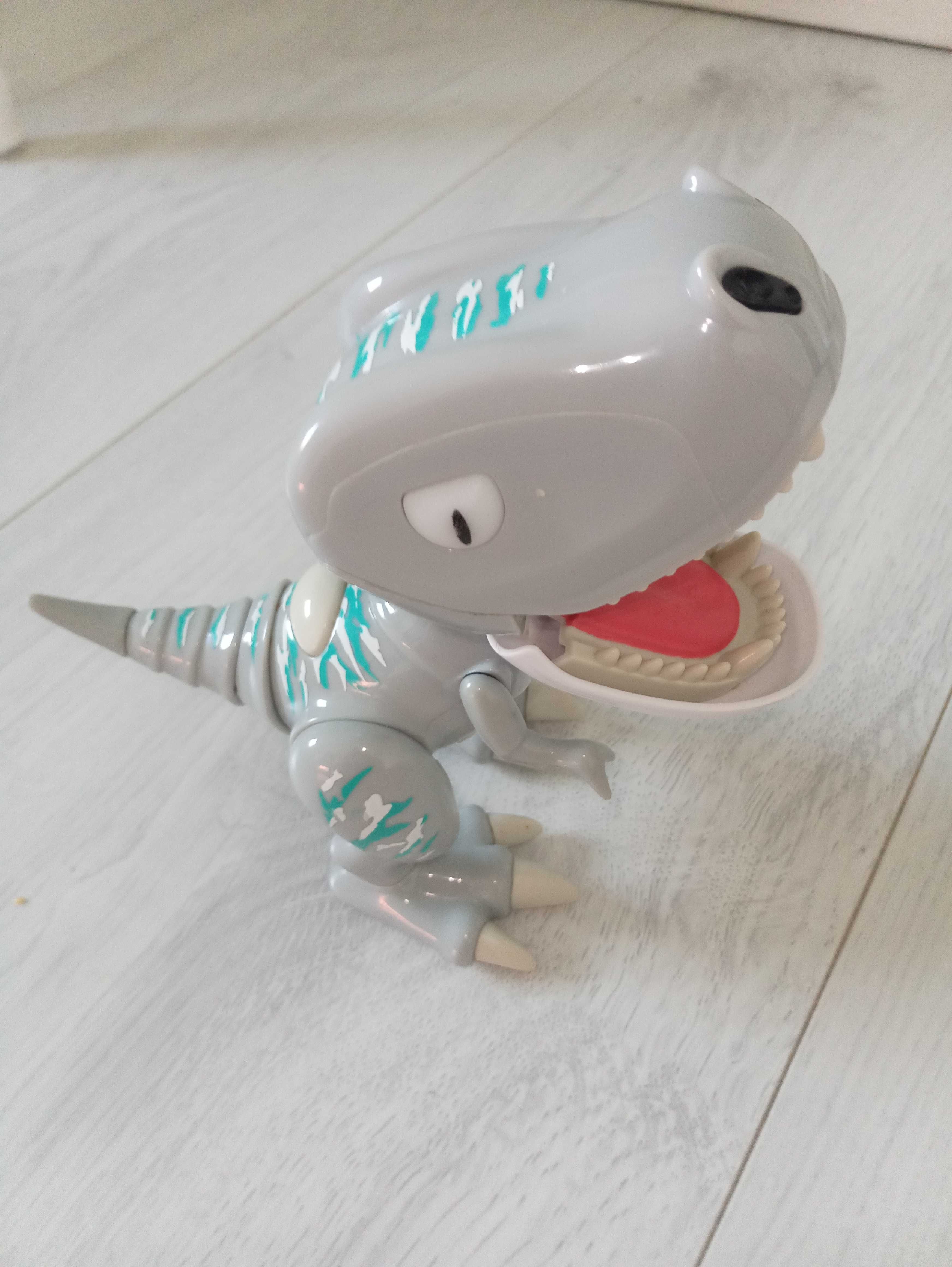 Zabawka dla dziecka*dinozaur