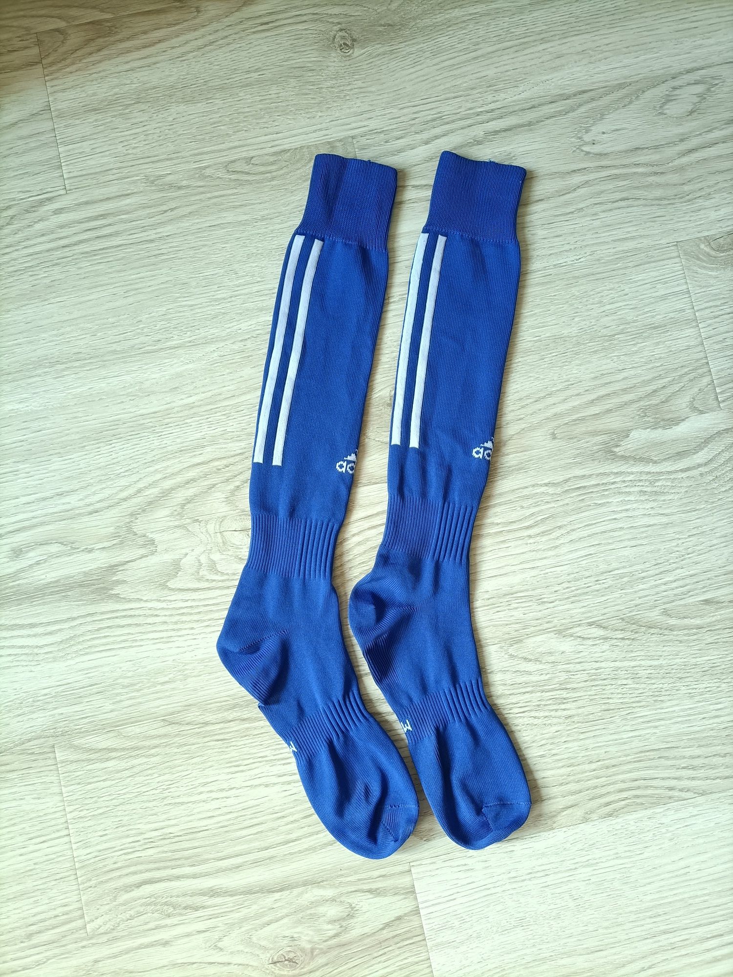 Футбольні гетри santos 18 adidas логотипи сині спортивні