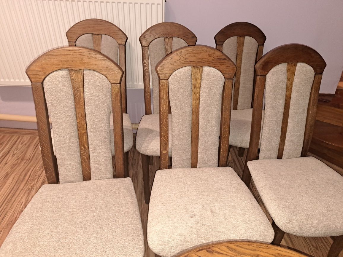 Piękny stół drewniany z 6 krzesłami