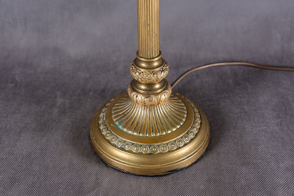 Mosiężna lampa stołowa / biurkowa marmoryzowany klosz lata 30. XX w.