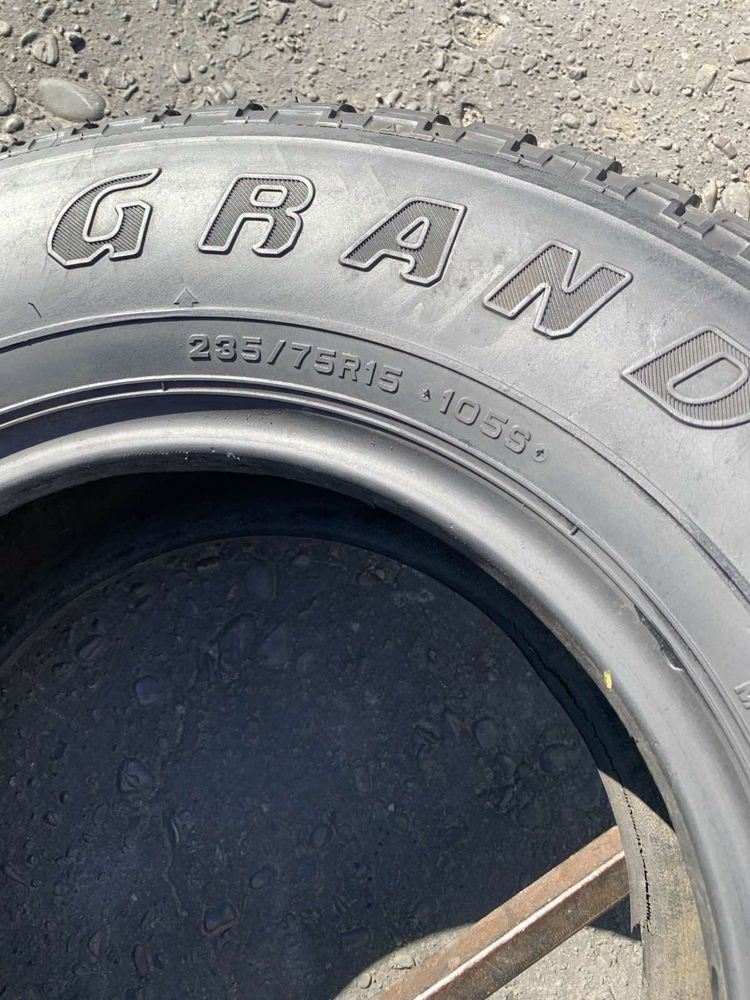 Шина одна 235/75 R15 Dunlop 2022p всесезон 9мм