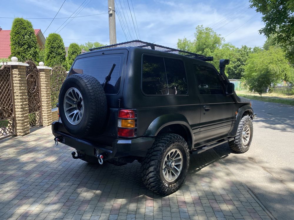 Mitsubishi Pajero 2