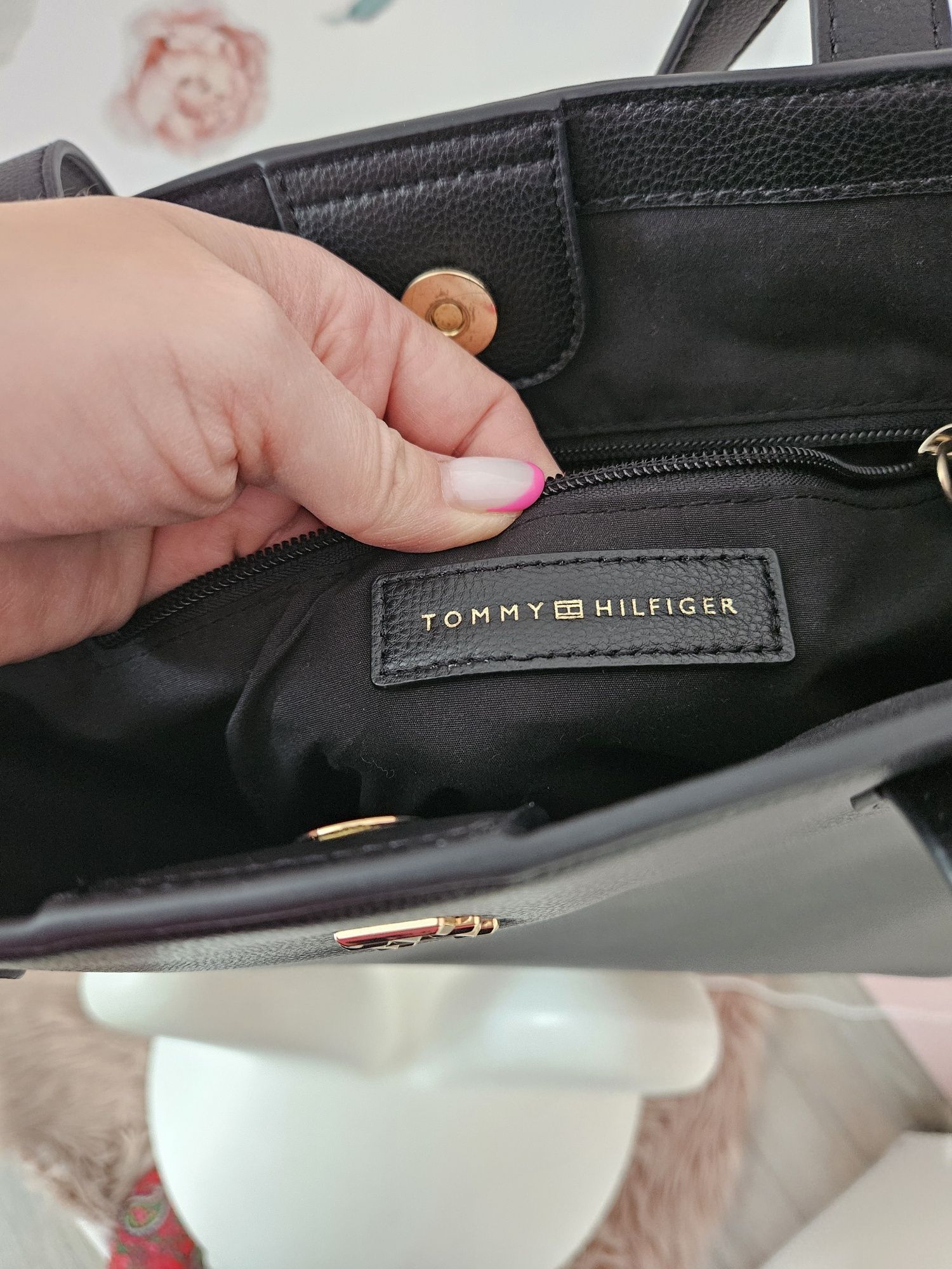 Torba na ramię do ręki Casual Slim Tote Tommy Hilfiger