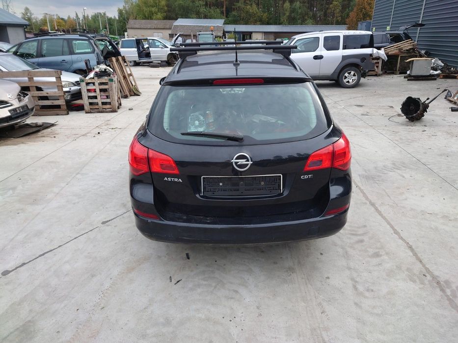 Opel Astra 2012 R 1.7 CDTI 81 KW NA CZĘŚCI