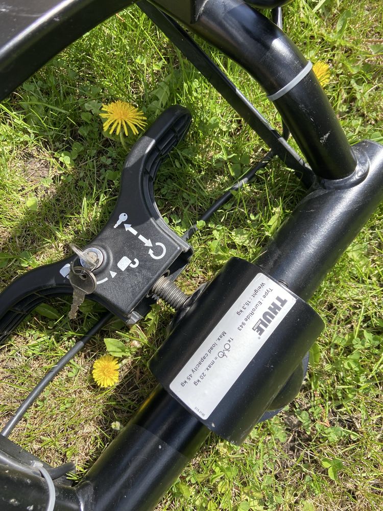 Велокріплення Thule на 3 велосипеди Euroride 943 велобагажник на гак