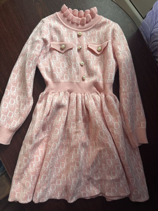 Тепла сукня для дівчинки