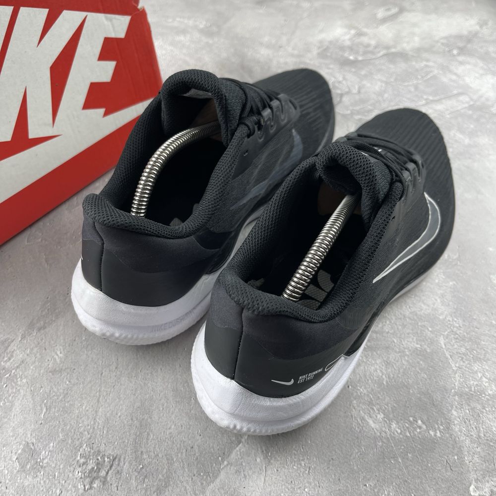 Кроссовки Nike 44