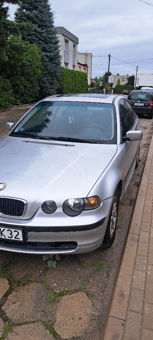 Samochód BMW 316TICompact