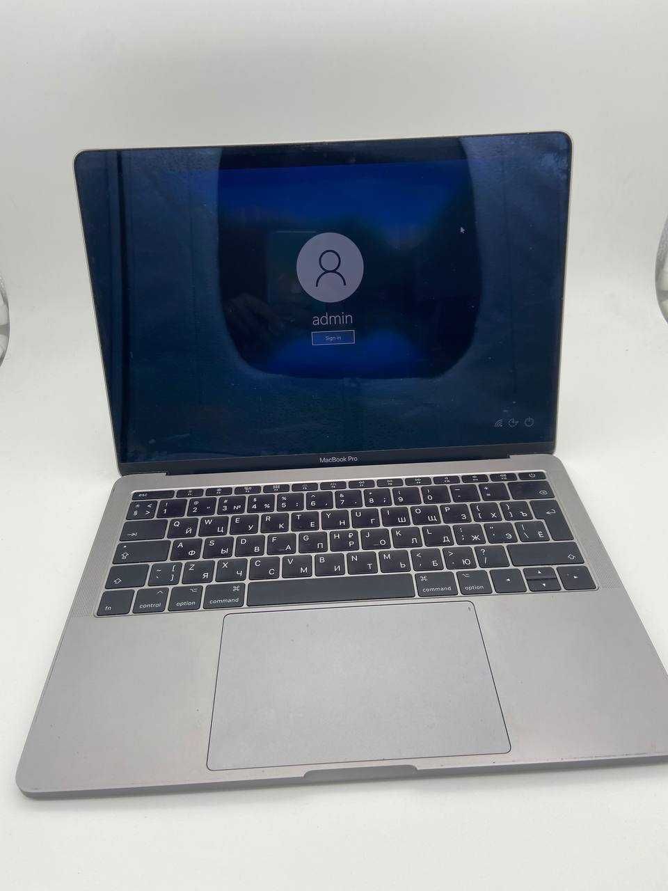 Macbook 13 pro 2017 8/128